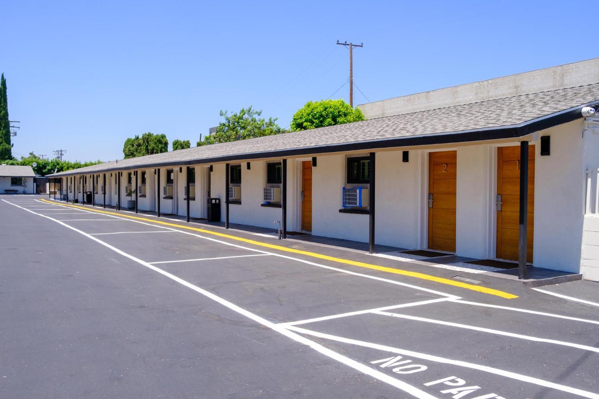 Adobe Inn Monterey Park Exterior foto